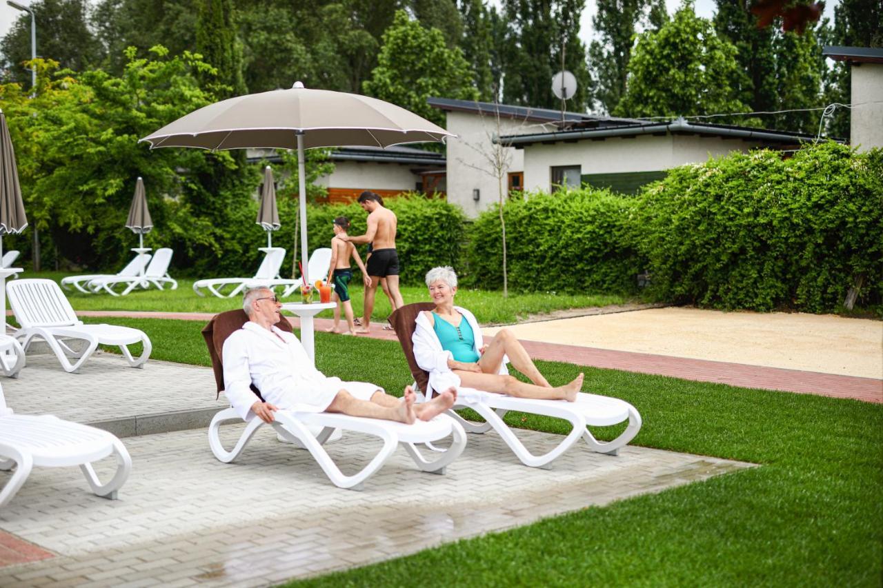 Barack Thermal & Natura Apartments Tiszakécske 외부 사진