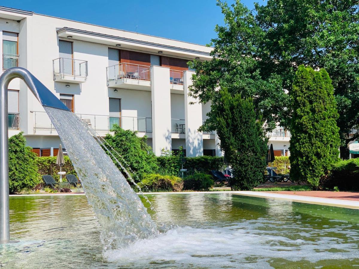 Barack Thermal & Natura Apartments Tiszakécske 외부 사진