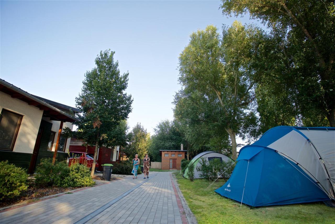 Barack Thermal & Natura Apartments Tiszakécske 외부 사진