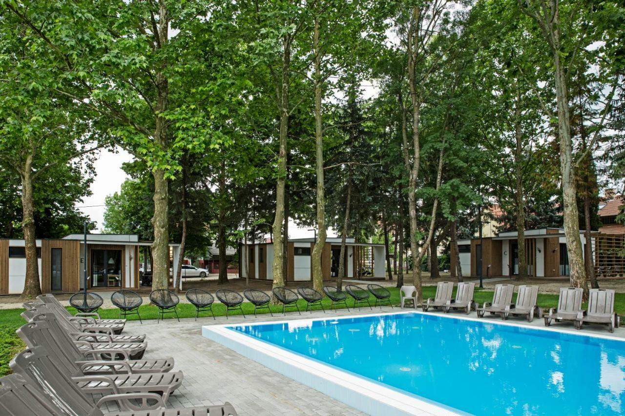 Barack Thermal & Natura Apartments Tiszakécske 외부 사진